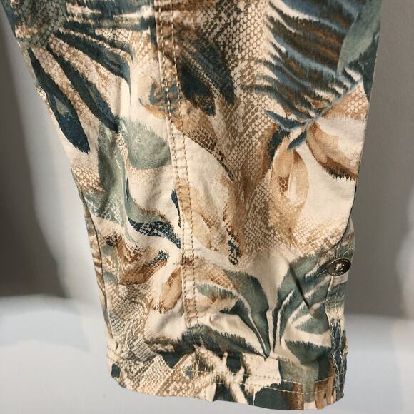 Chico's Women's Palm Patterned Capri Roll-Cuff Stretch Waist Pants 2 (U.S. 12) - Picture 4 of 9